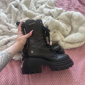 Naked Wolfe shine black leather boots